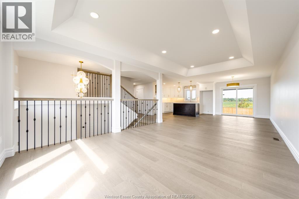Photo 16 of 629 Summit Street, Lakeshore ON