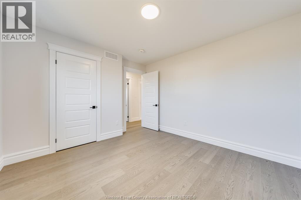 Photo 30 of 629 Summit Street, Lakeshore ON