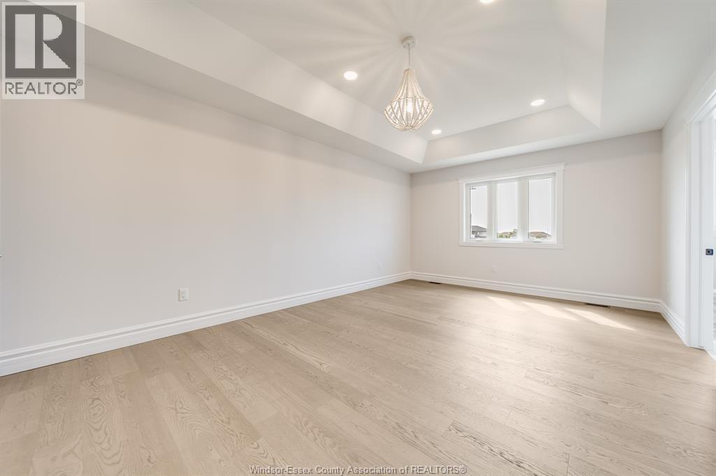 Photo 38 of 629 Summit Street, Lakeshore ON
