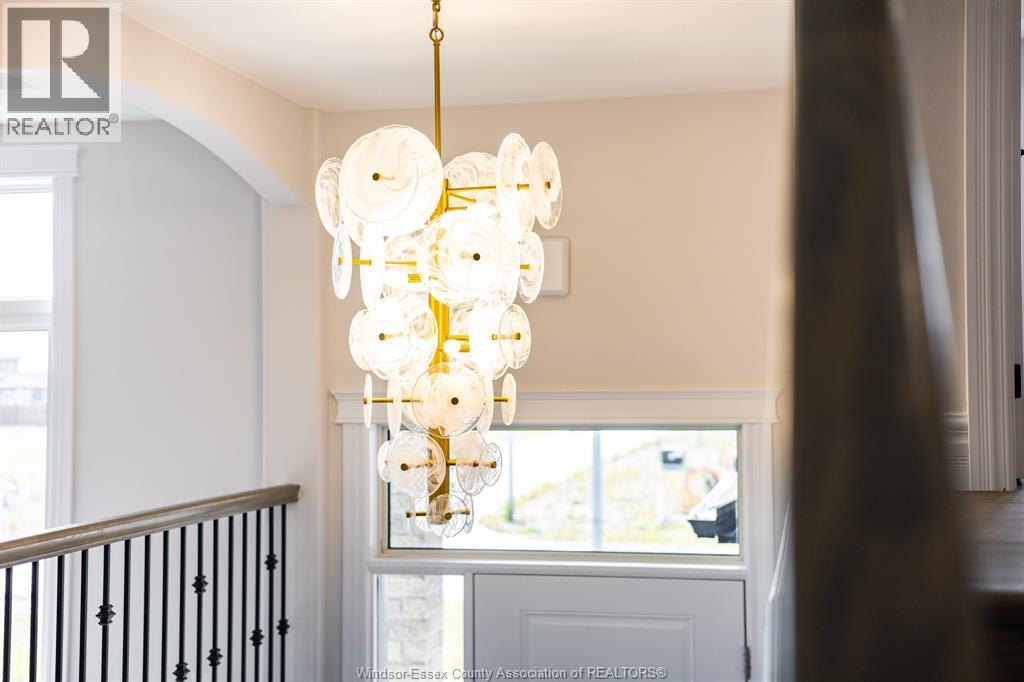 Photo 8 of 629 Summit Street, Lakeshore ON
