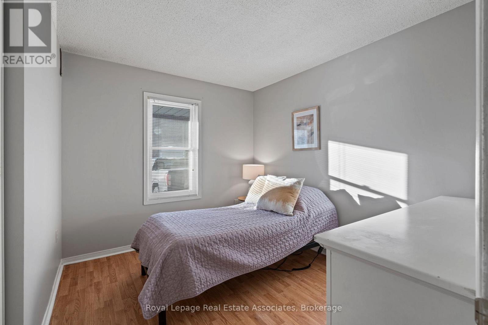 Photo 16 of 2 119 Dambrosio Drive, Barrie ON