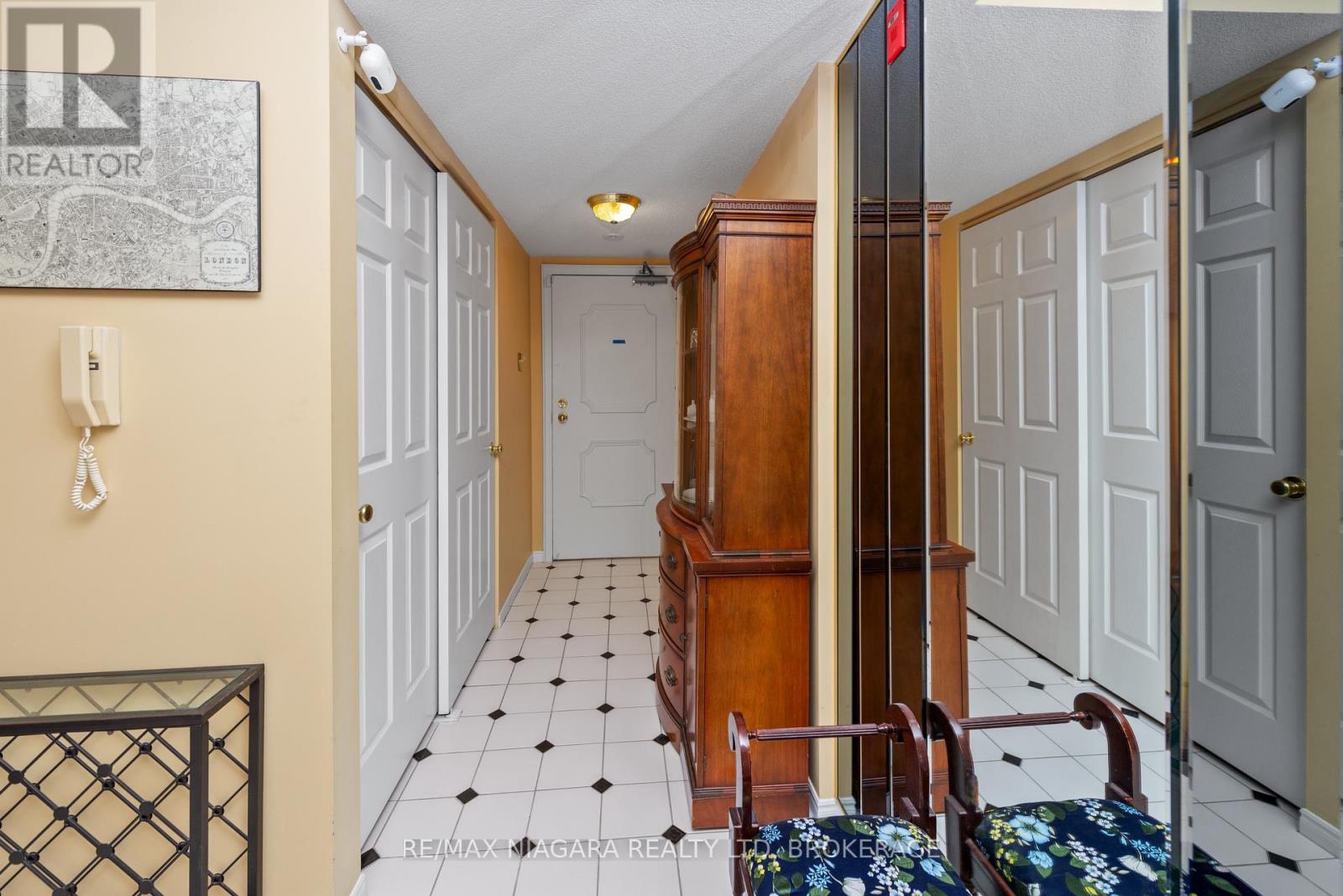 Photo 13 of 206 6704 Thorold Stone Road, Niagara Falls ON