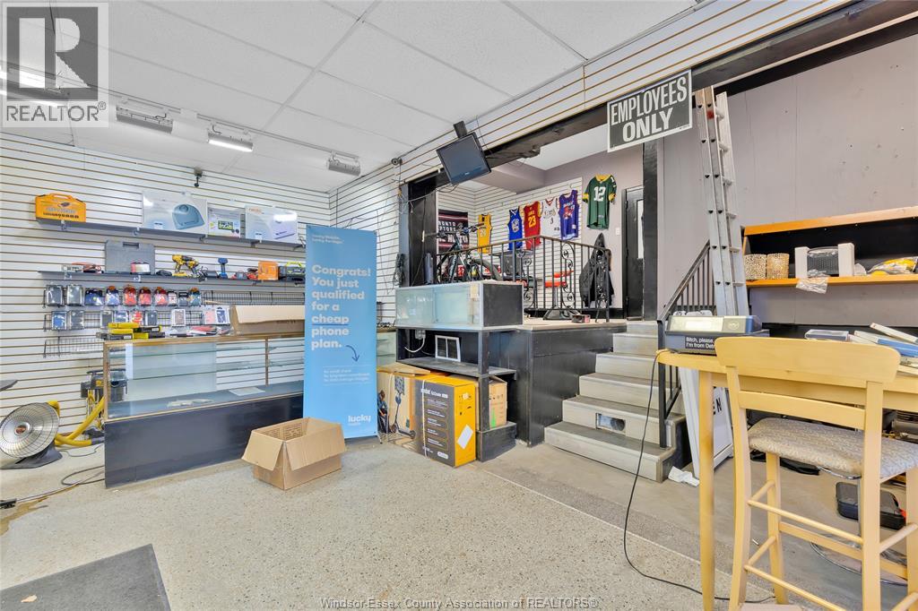 Photo 5 of 853 861 Wyandotte, Windsor ON