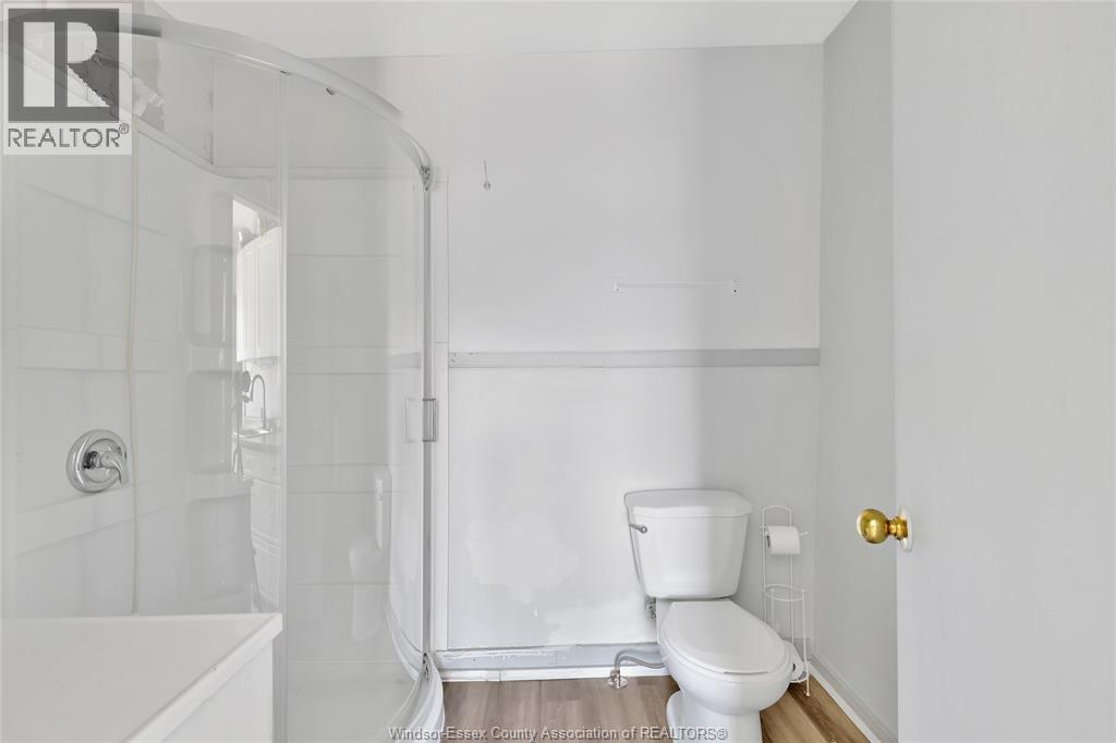 Photo 26 of 853 861 Wyandotte, Windsor ON