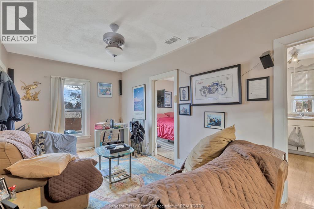 Photo 28 of 853 861 Wyandotte, Windsor ON