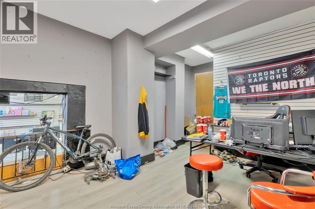 Photo 9 of 853 861 Wyandotte, Windsor ON