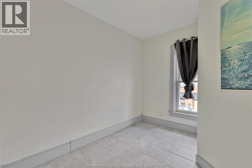 Photo 22 of 853 861 Wyandotte, Windsor ON