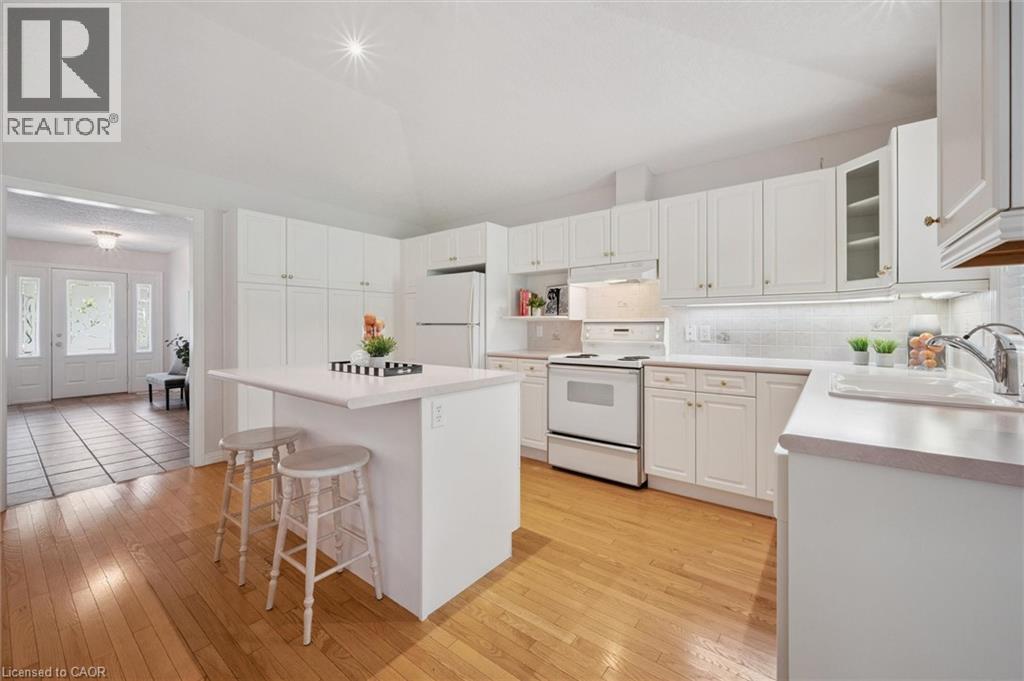 Photo 9 of 153 Golf Links Drive Unit 139, Baden ON
