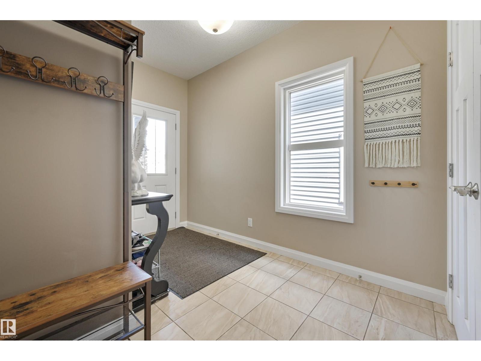 Photo 22 of 6127 175 Av Nw, Edmonton AB