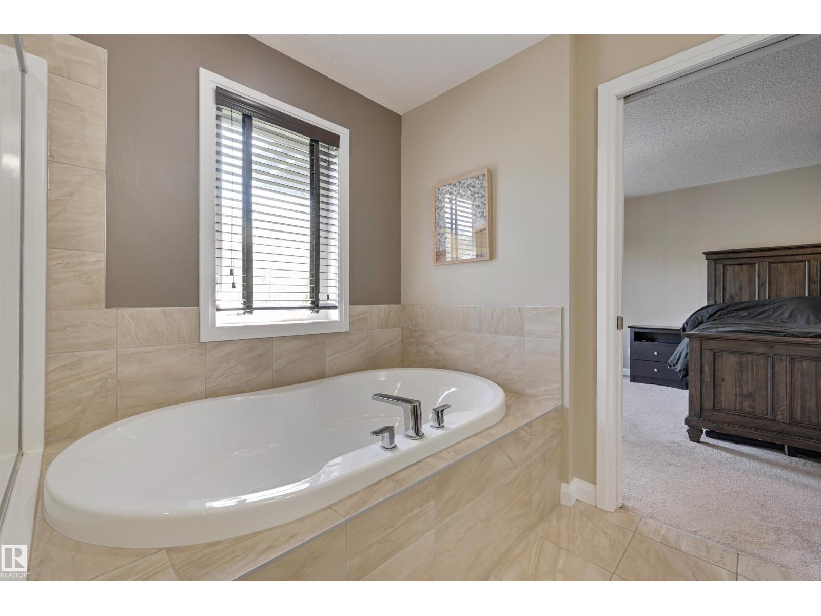 Photo 36 of 6127 175 Av Nw, Edmonton AB
