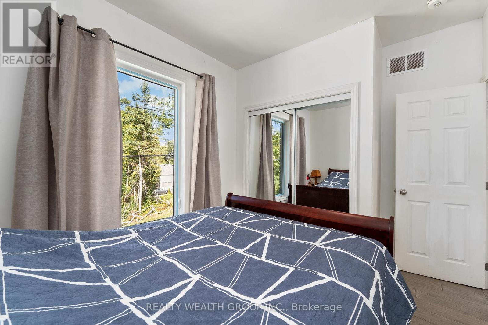 Photo 40 of 31 Silver Birch Street, Kawartha Lakes ON