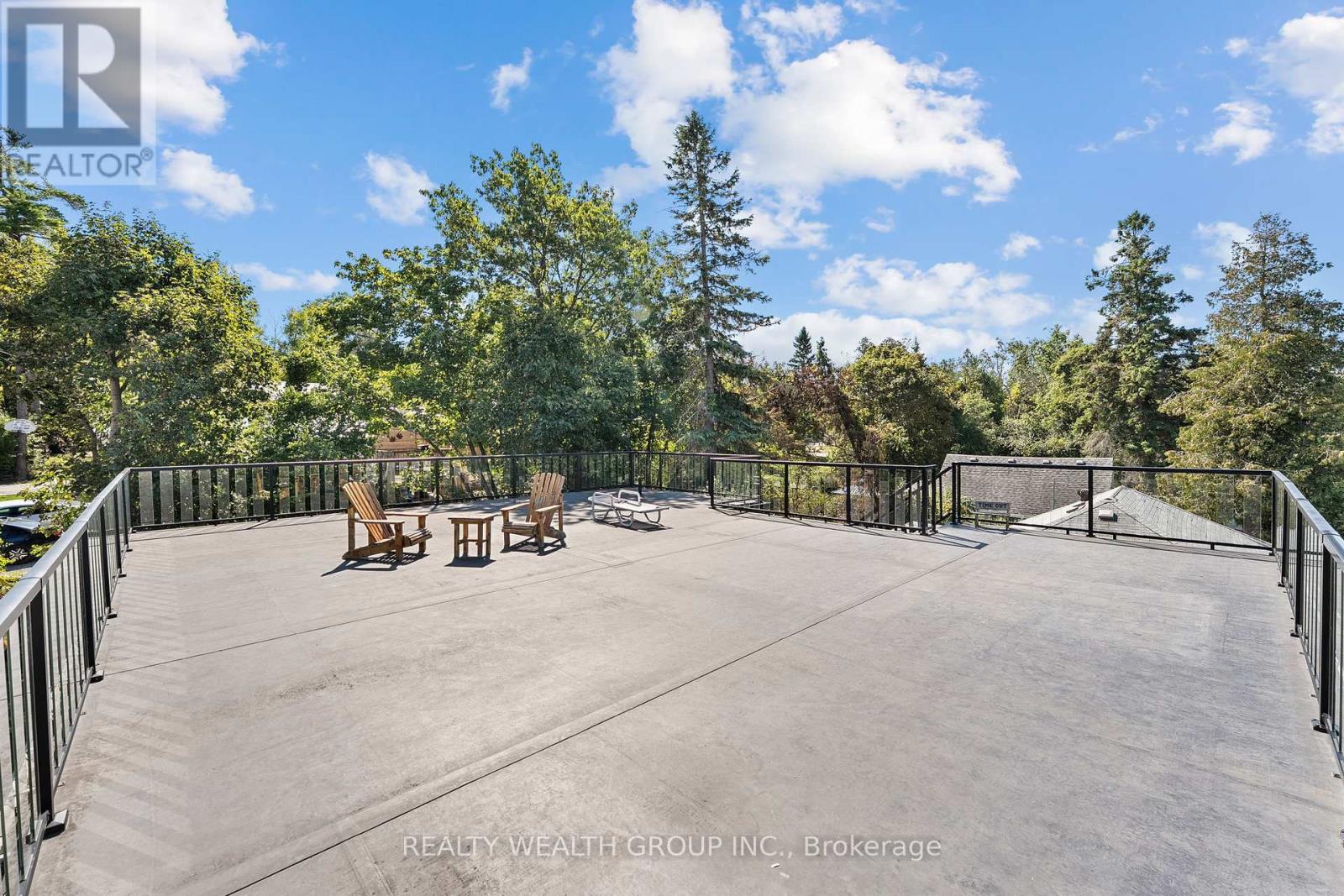 Photo 12 of 31 Silver Birch Street, Kawartha Lakes ON