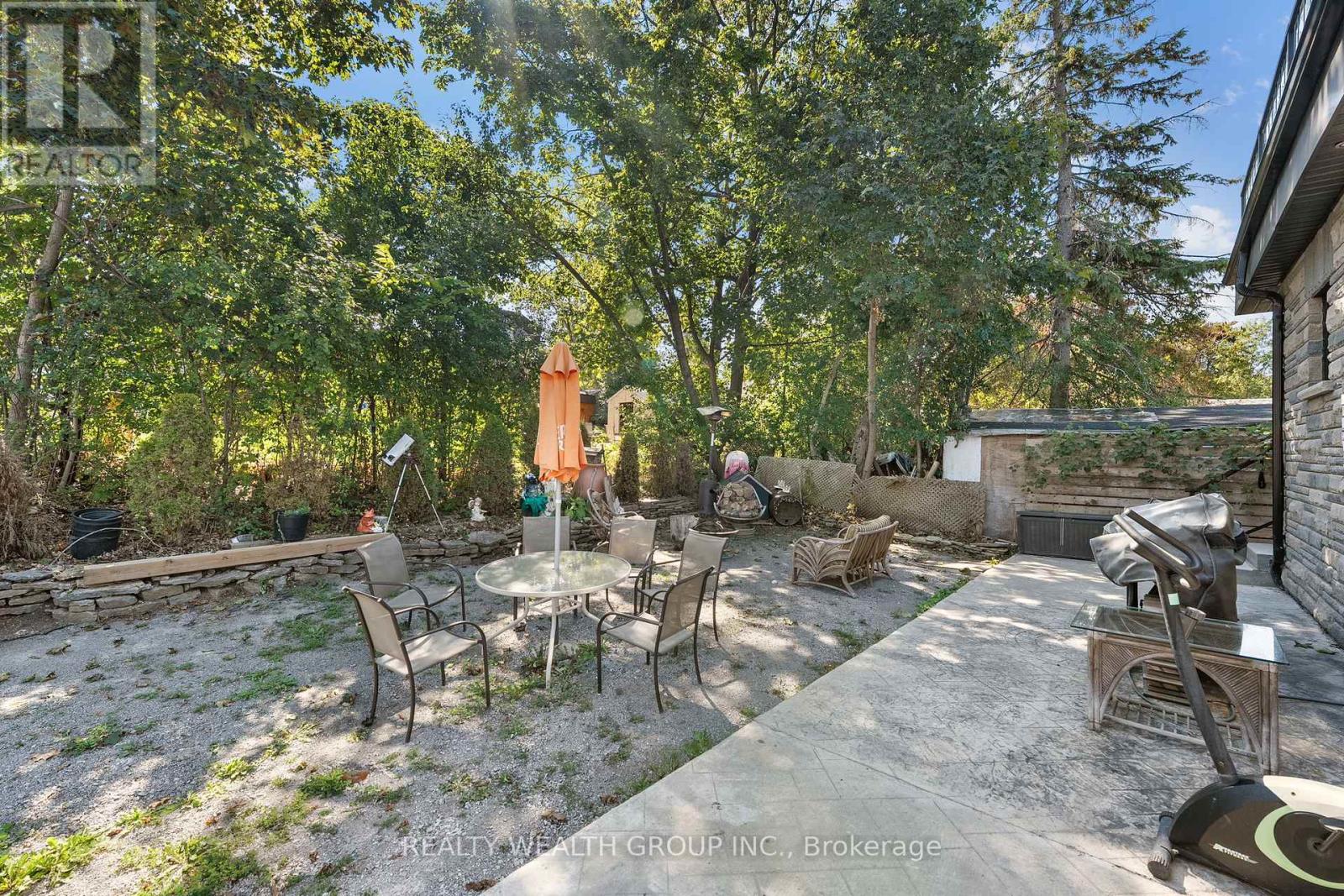 Photo 16 of 31 Silver Birch Street, Kawartha Lakes ON