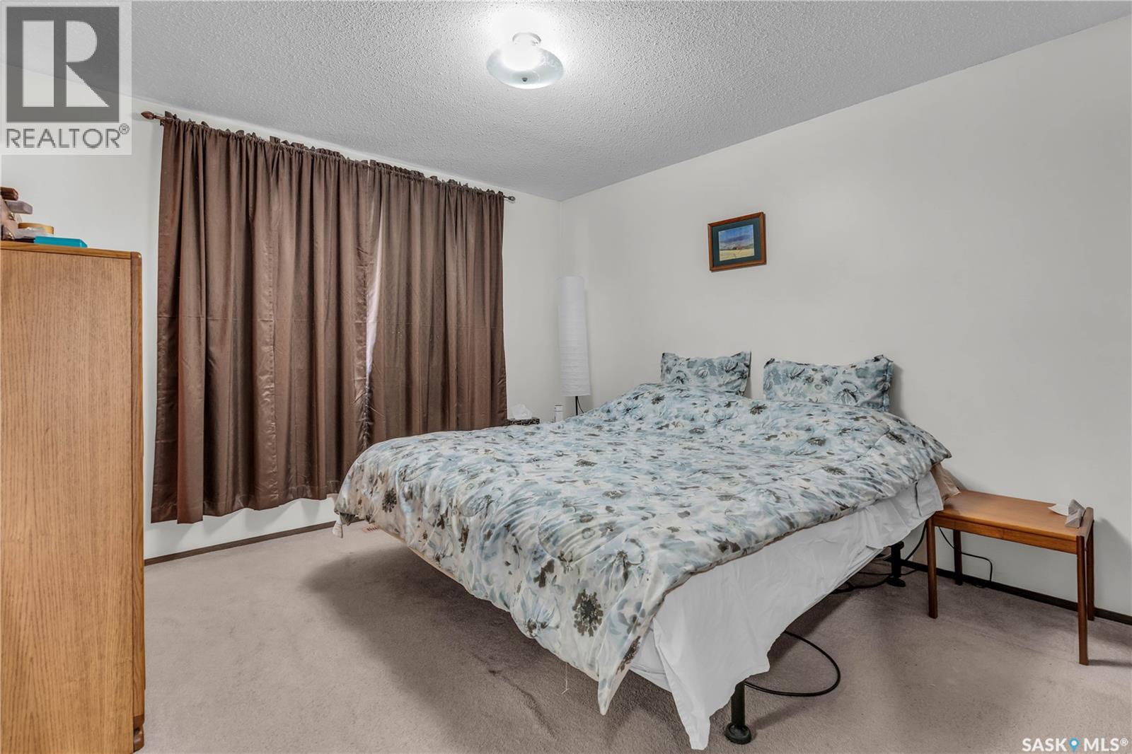 Photo 21 of Cres 110 Salemka Crescent, Regina SK