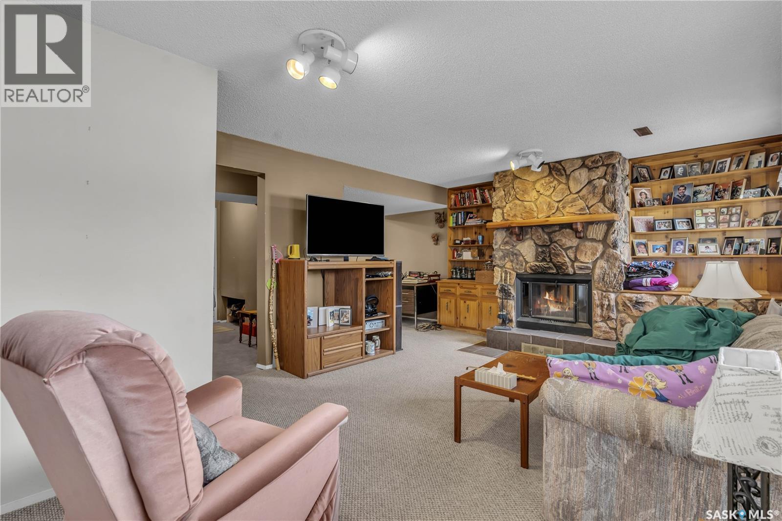 Photo 28 of Cres 110 Salemka Crescent, Regina SK