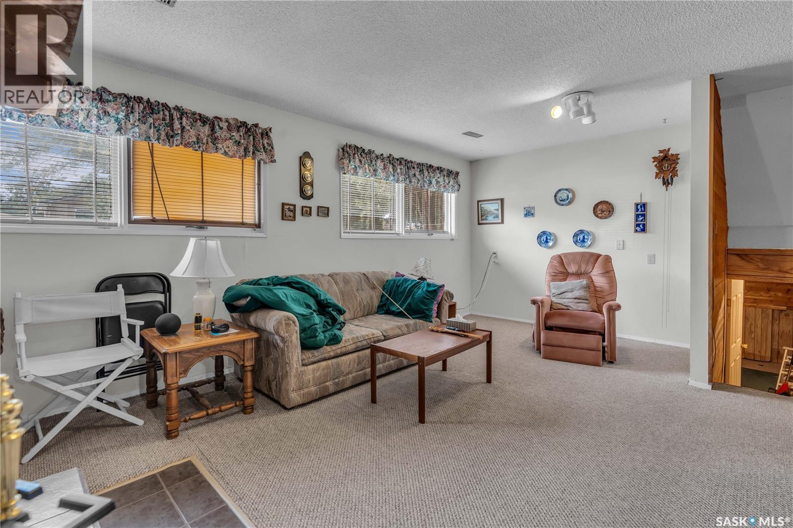 Photo 31 of Cres 110 Salemka Crescent, Regina SK