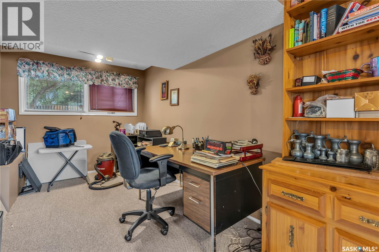 Photo 32 of Cres 110 Salemka Crescent, Regina SK