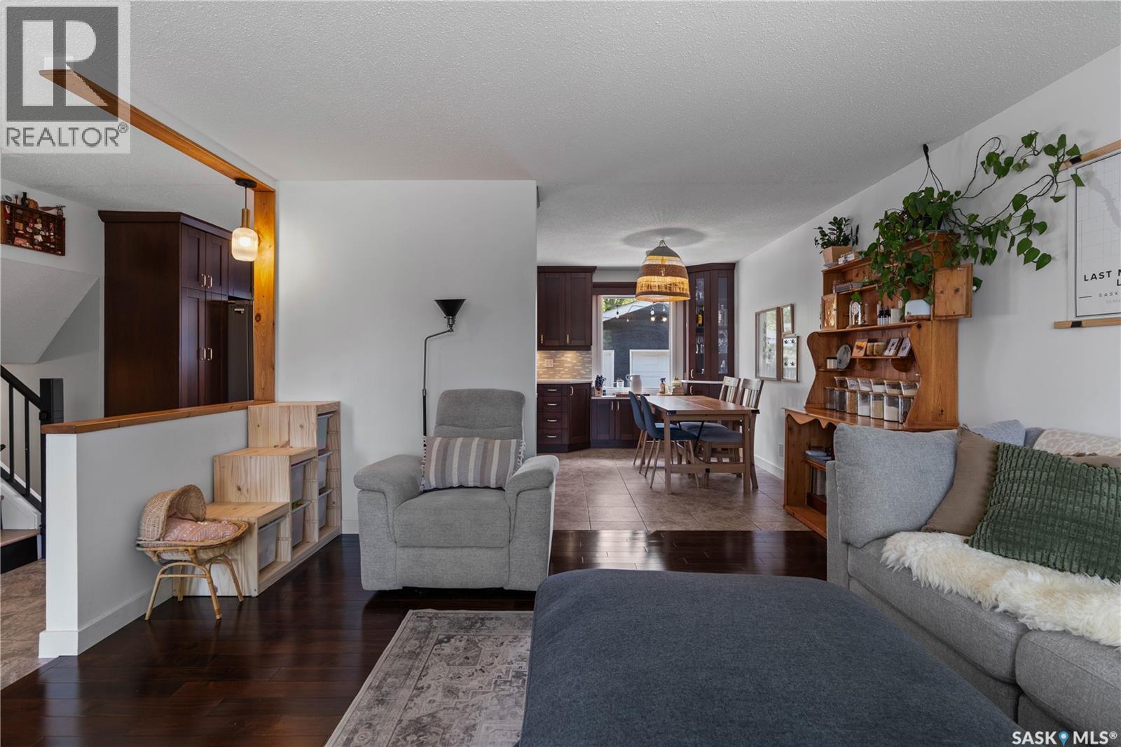 Photo 8 of 24 French Crescent, Regina SK