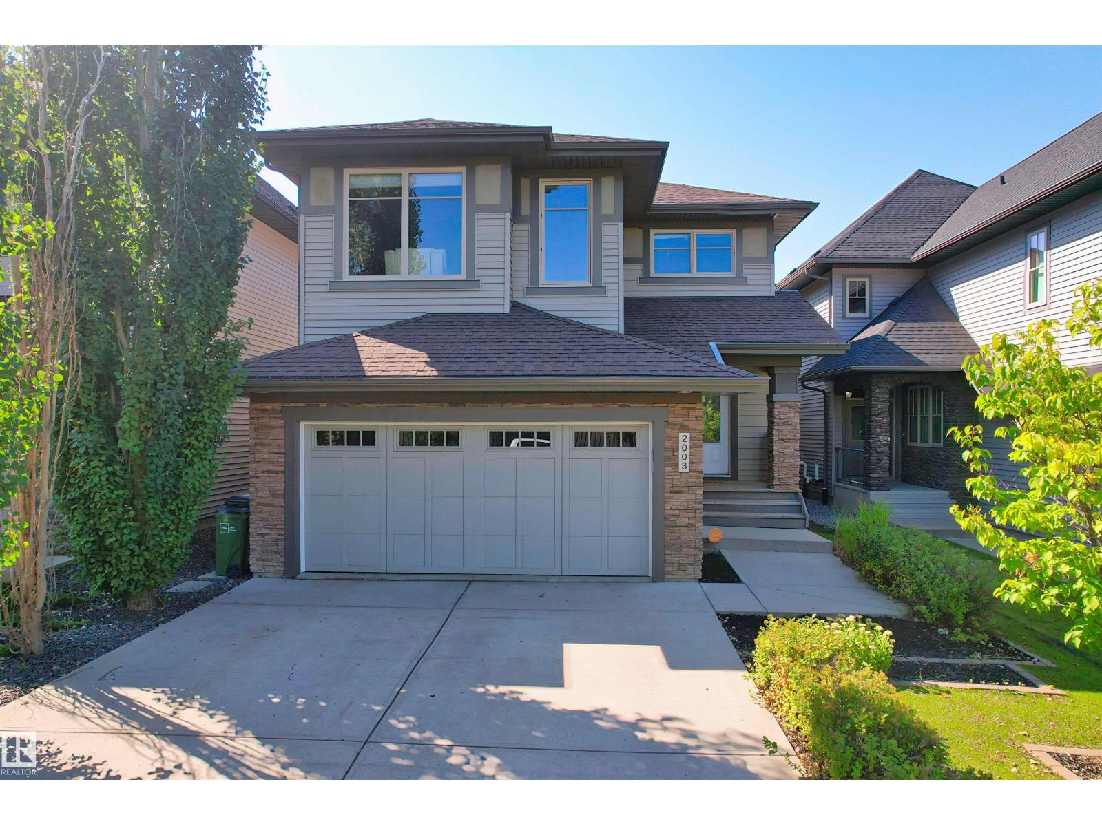 Photo 1 of 2003 Ainslie Link Li Sw, Edmonton AB