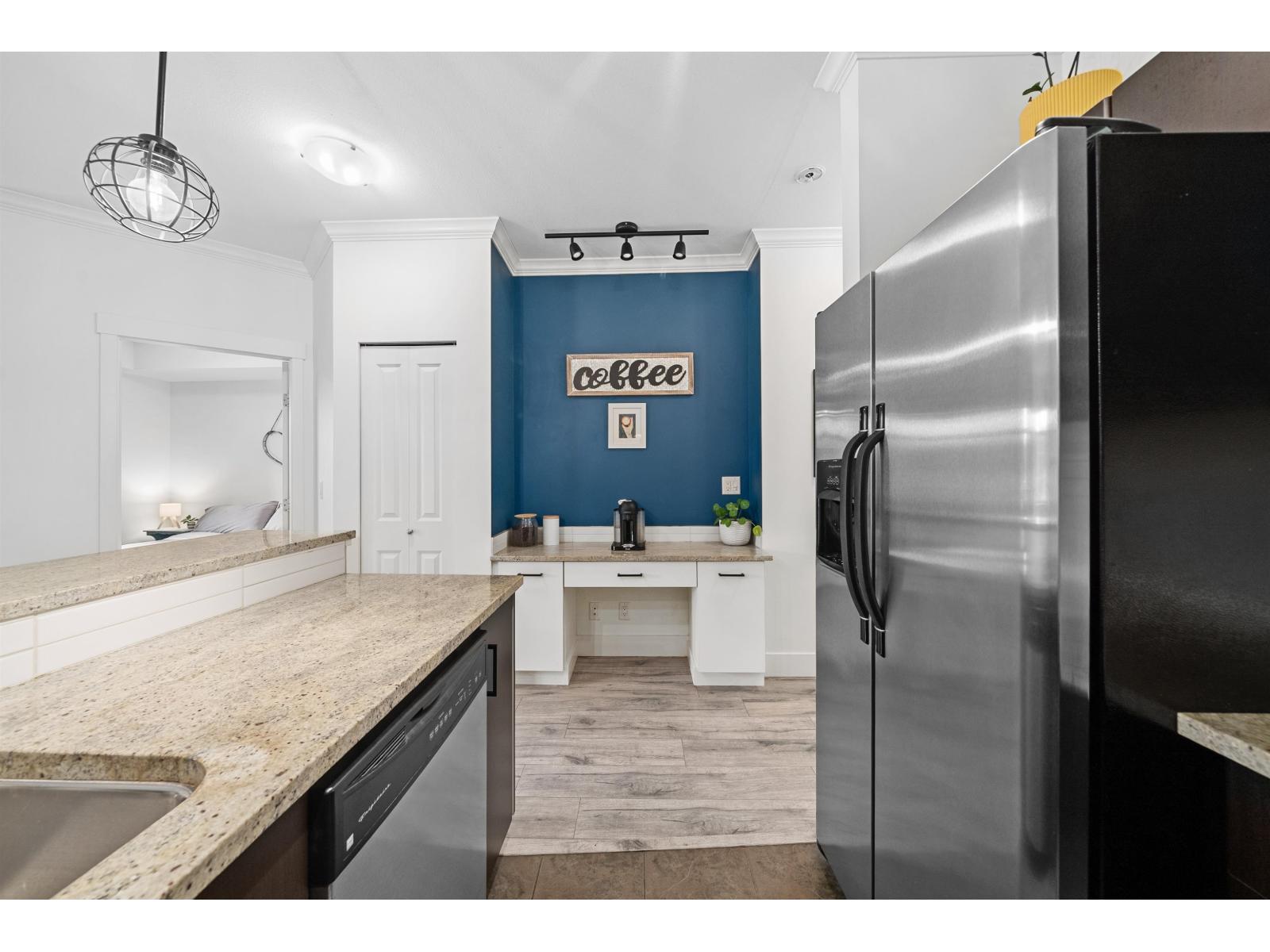 Photo 11 of 308 2632 Pauline Street, Abbotsford BC