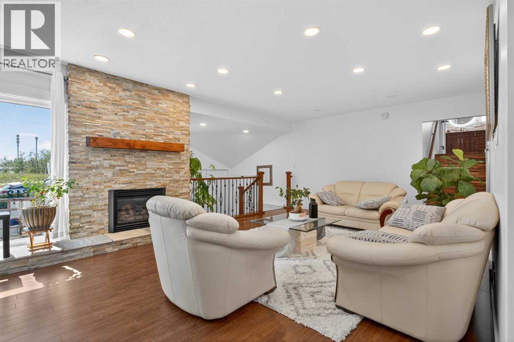 Photo 7 of 1612 50 Avenue Sw, Calgary AB
