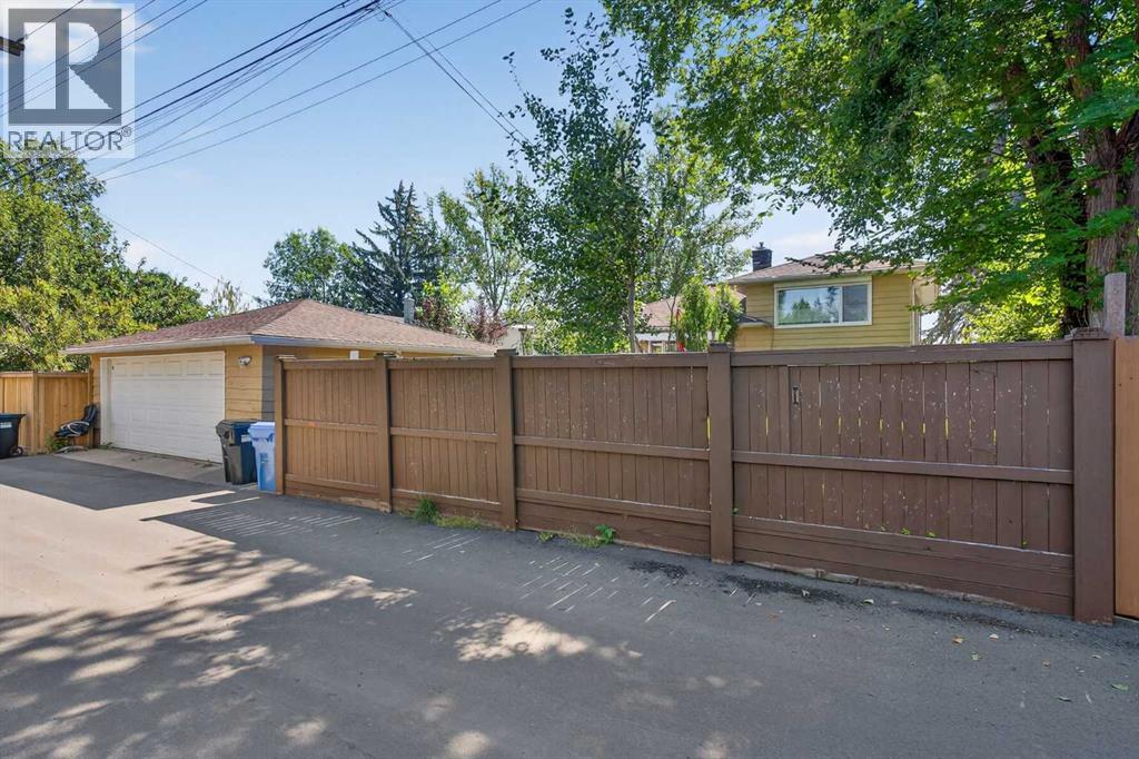 Photo 4 of 1612 50 Avenue Sw, Calgary AB
