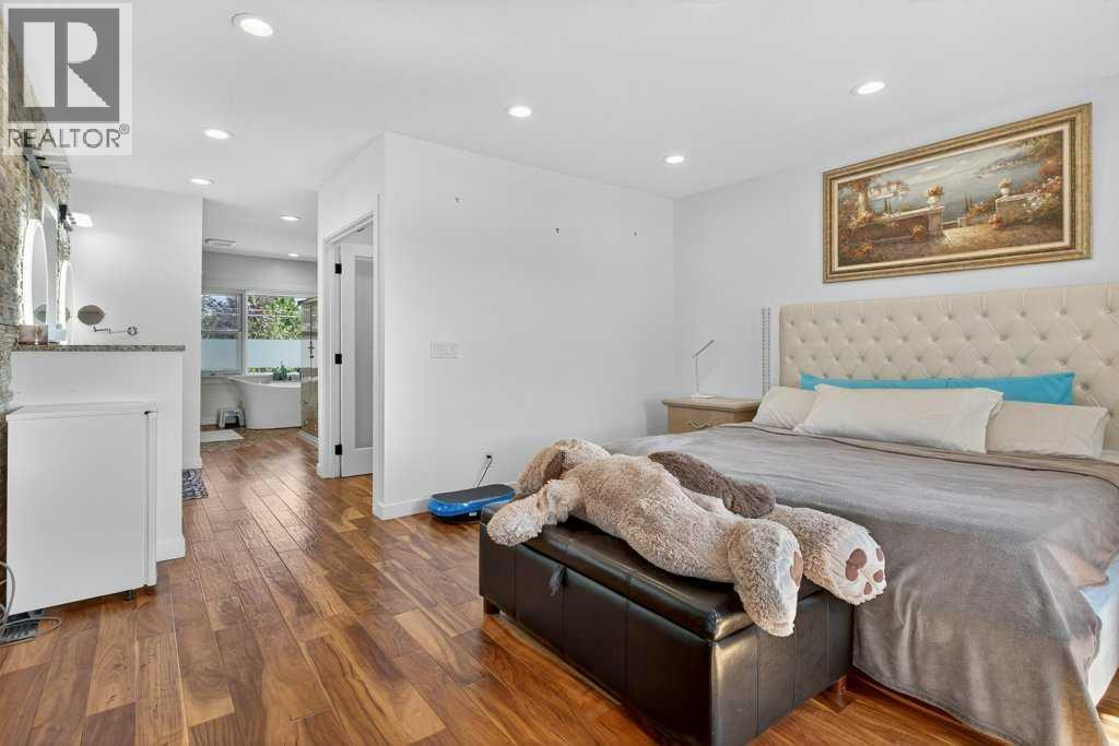Photo 17 of 1612 50 Avenue Sw, Calgary AB