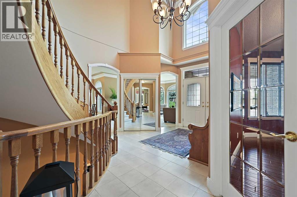 Photo 2 of 139 Pumpmeadow Place Sw, Calgary AB