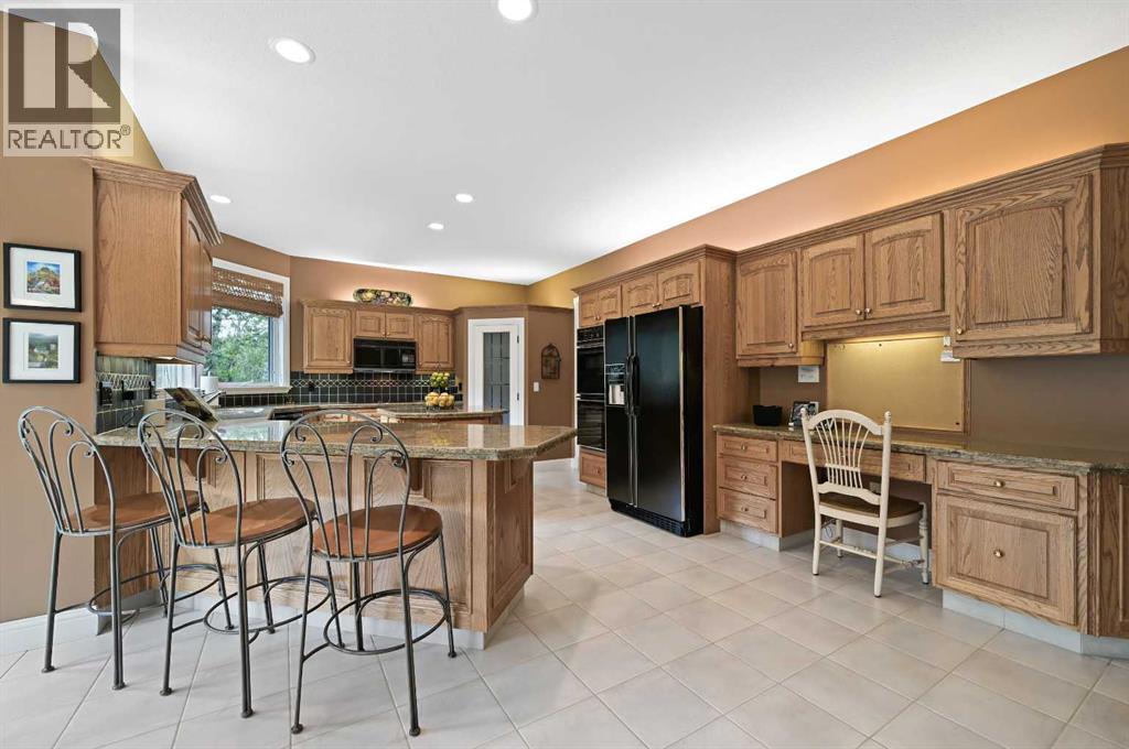 Photo 6 of 139 Pumpmeadow Place Sw, Calgary AB