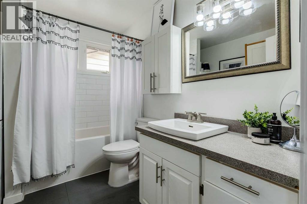 Photo 15 of 3456 31 A Avenue Se, Calgary AB