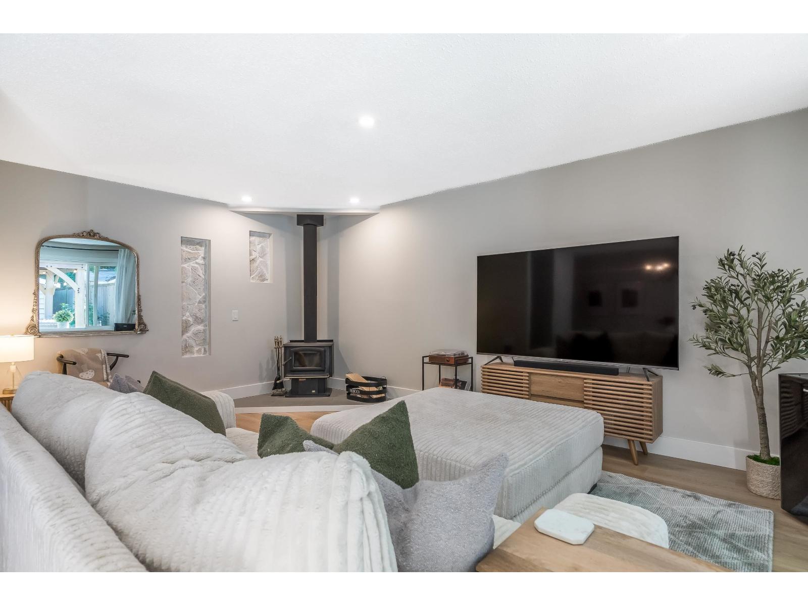 Photo 23 of 2742 Sandon Drive, Abbotsford BC