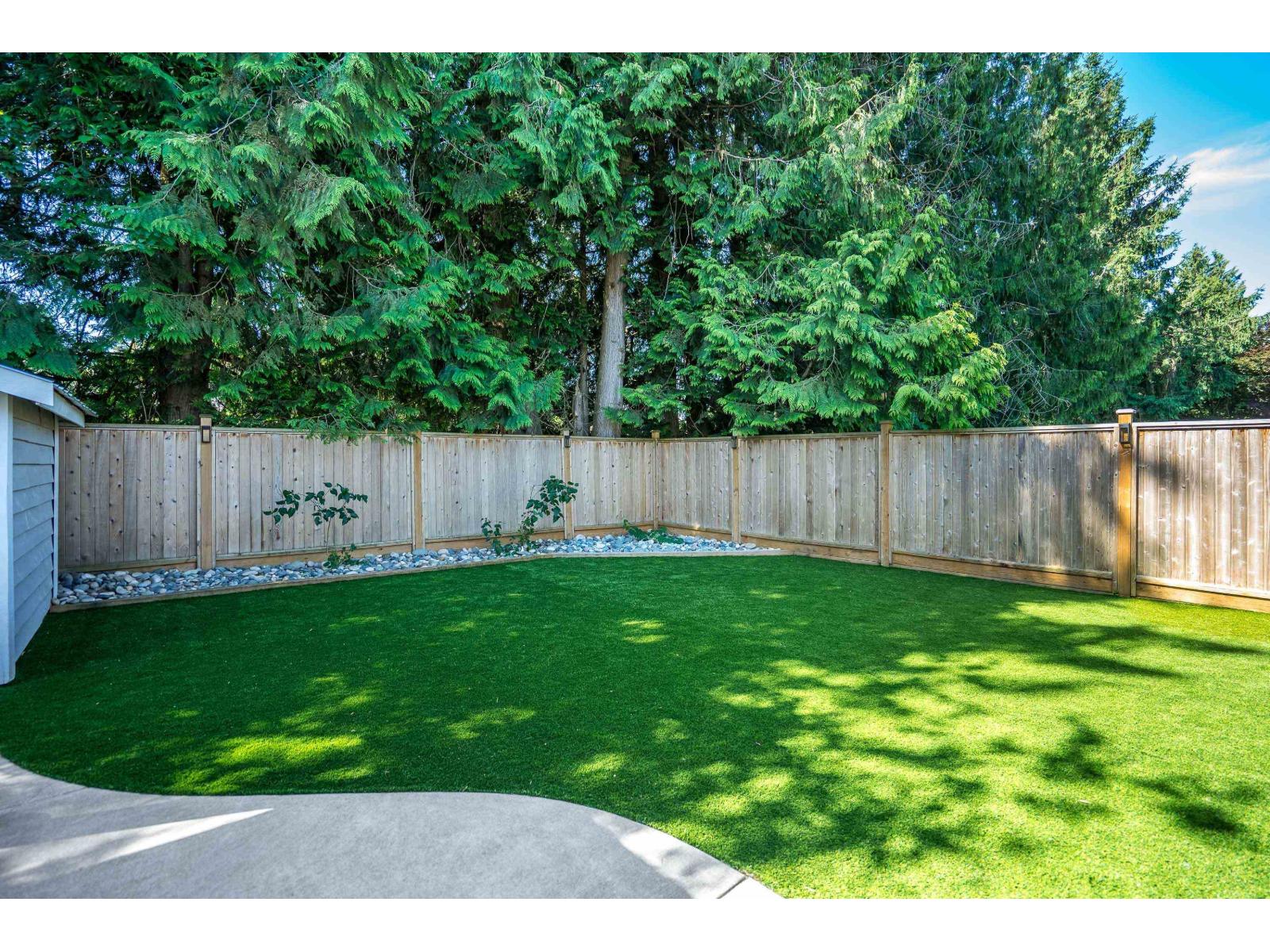 Photo 38 of 2742 Sandon Drive, Abbotsford BC