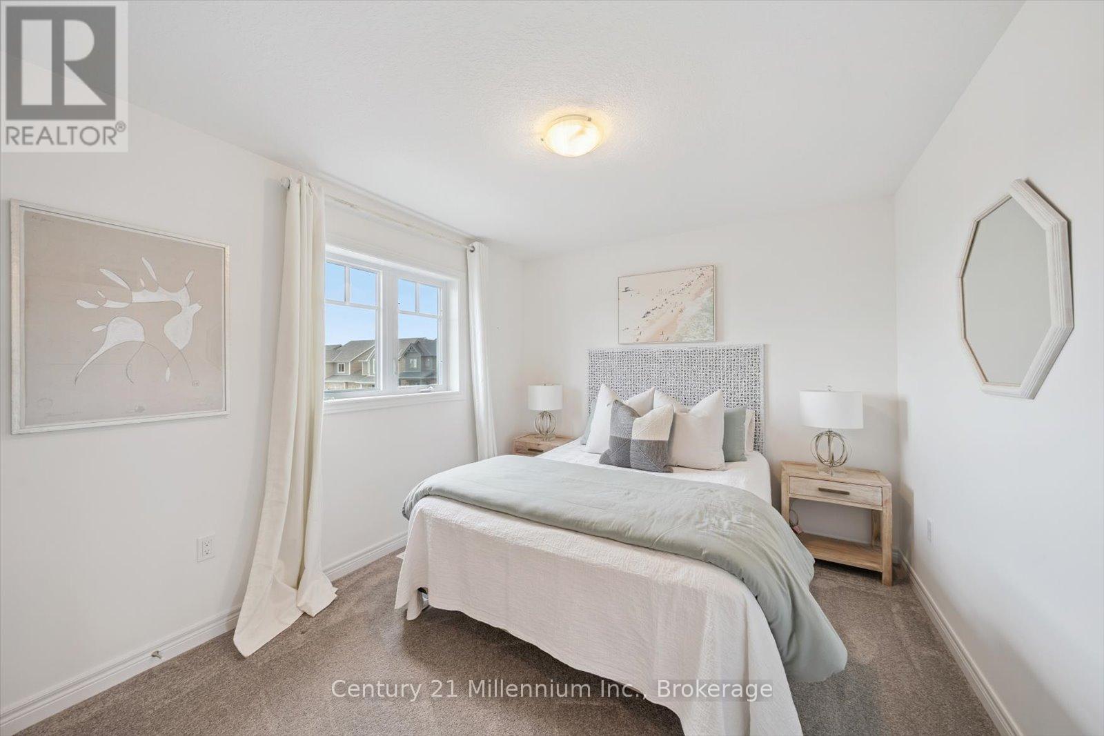 Photo 37 of 17 Bassett Street, Collingwood ON