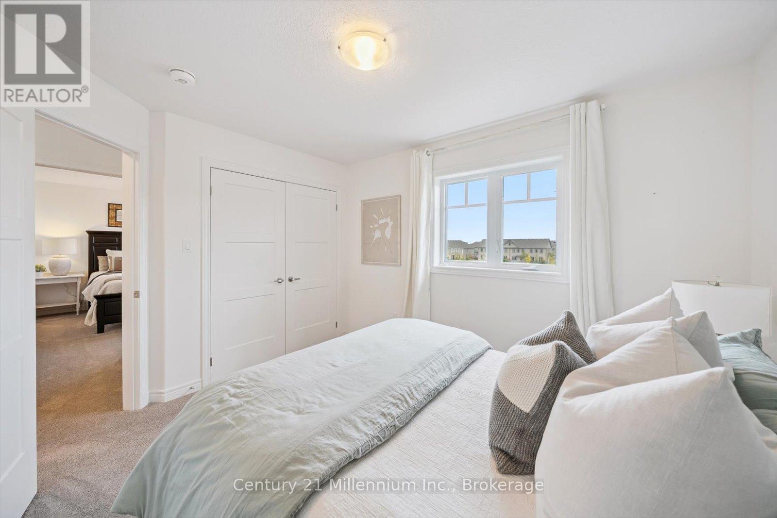 Photo 40 of 17 Bassett Street, Collingwood ON