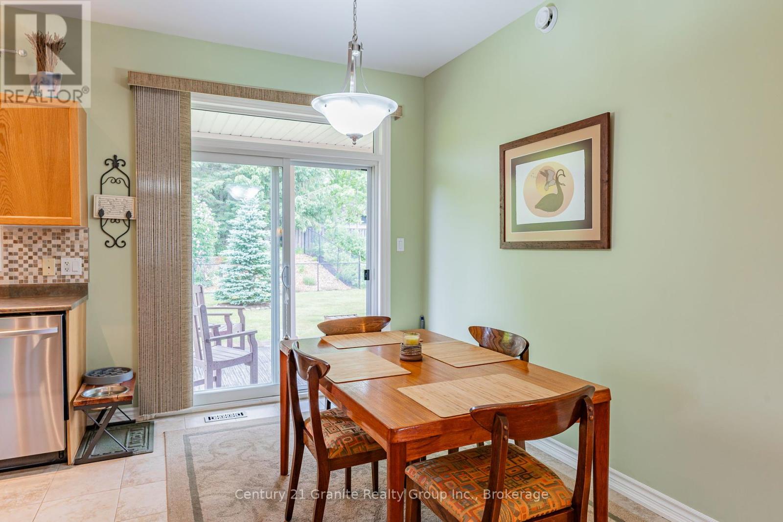 Photo 19 of 21 Windover Drive, Minden Hills ON