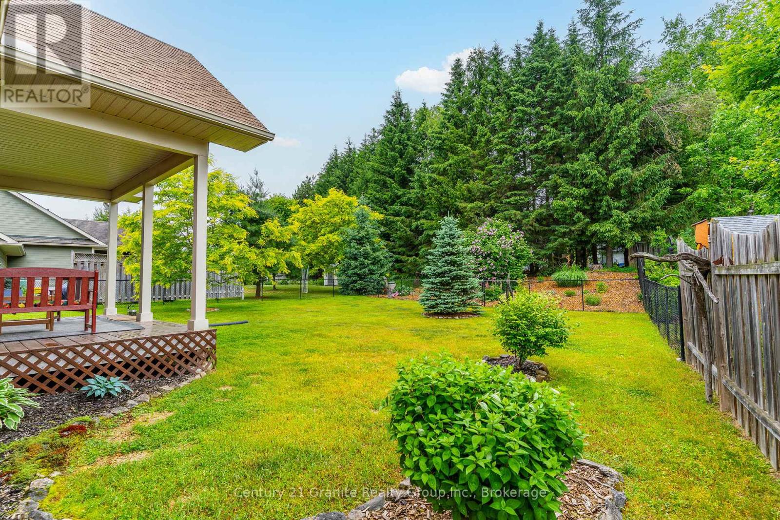 Photo 33 of 21 Windover Drive, Minden Hills ON