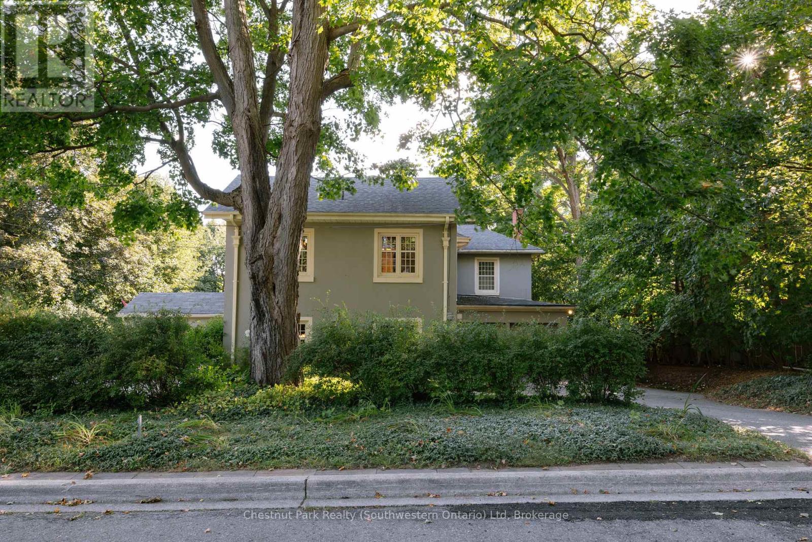 Photo 5 of 76 Queen Street, Guelph ON
