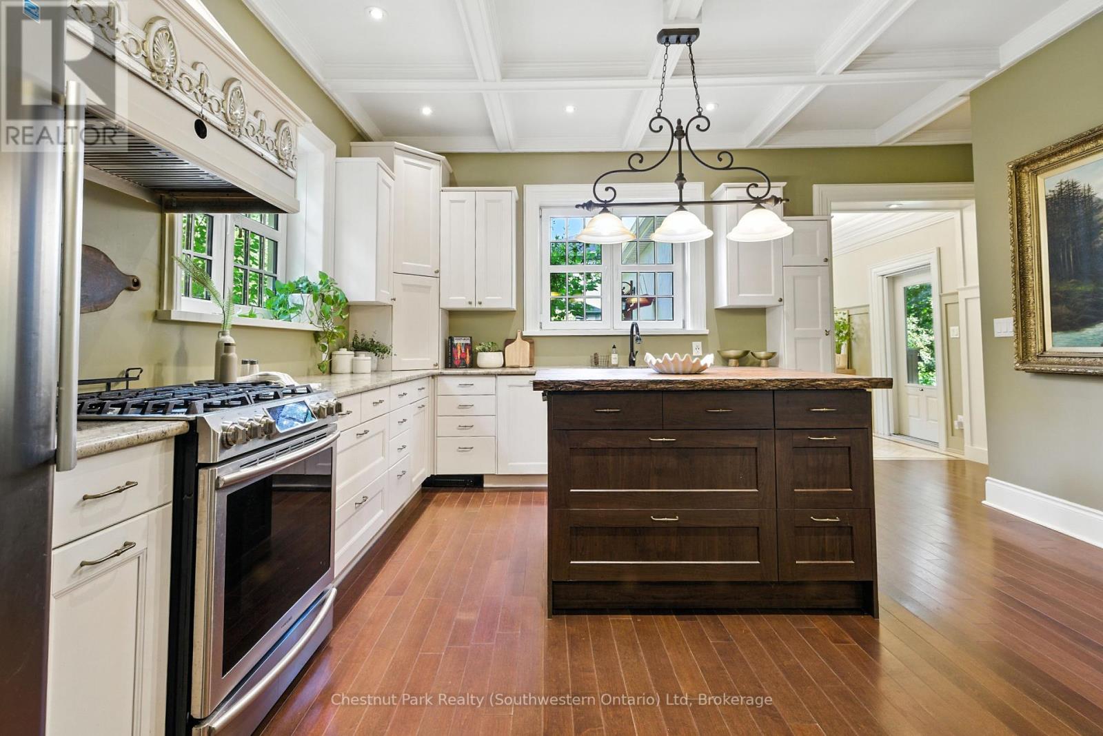 Photo 10 of 76 Queen Street, Guelph ON