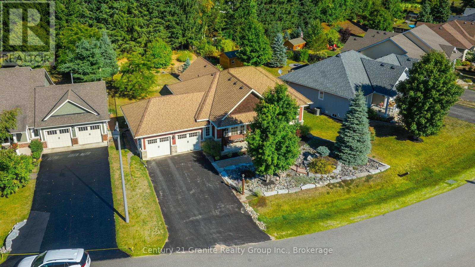 Photo 39 of 21 Windover Drive, Minden Hills ON