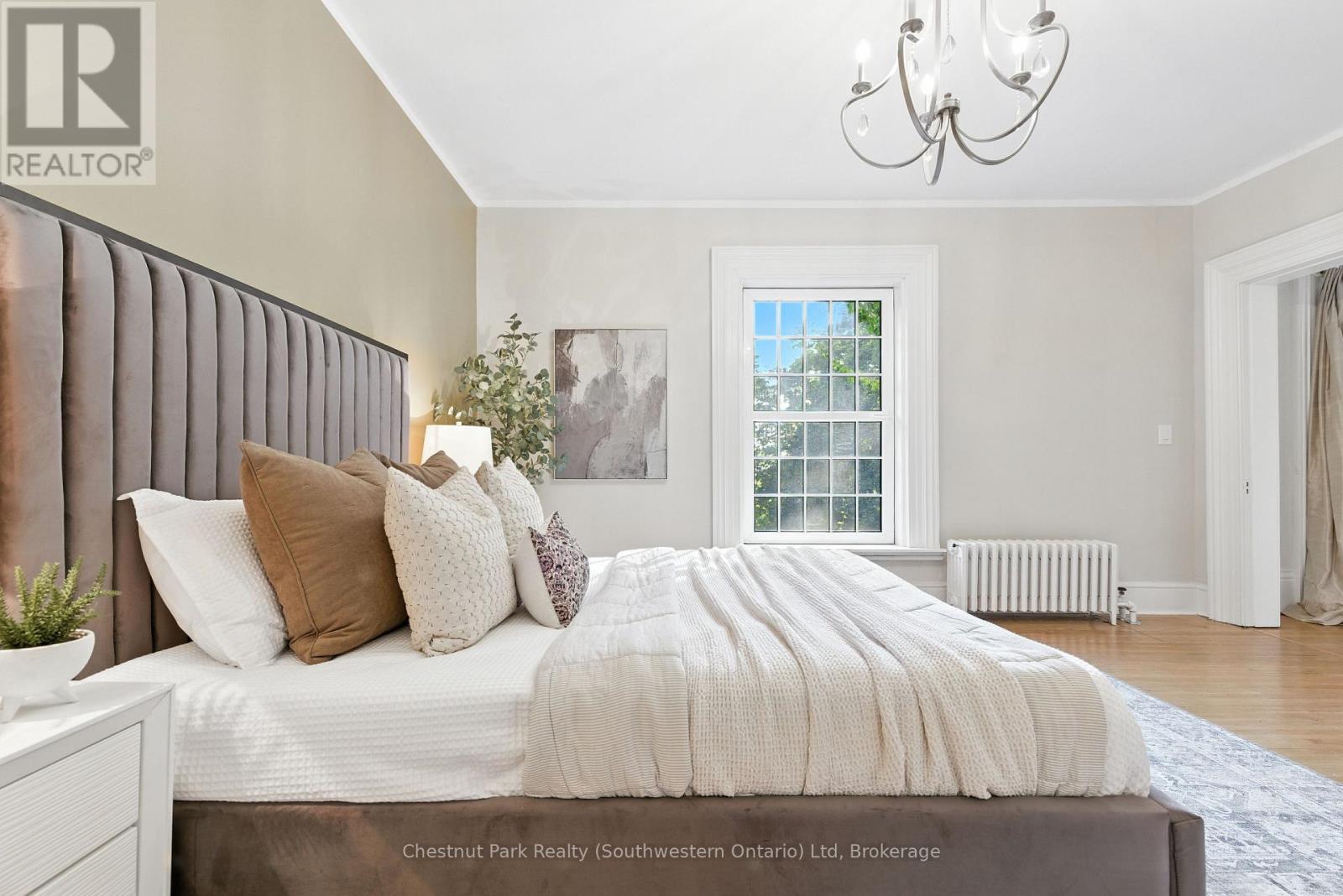 Photo 38 of 76 Queen Street, Guelph ON