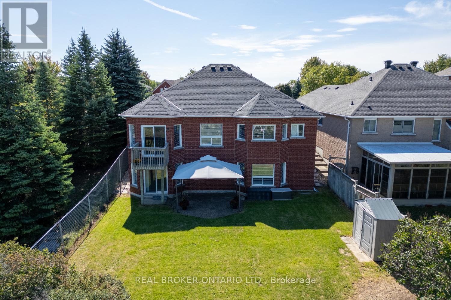 Photo 33 of 69 Padfield Drive, Clarington ON