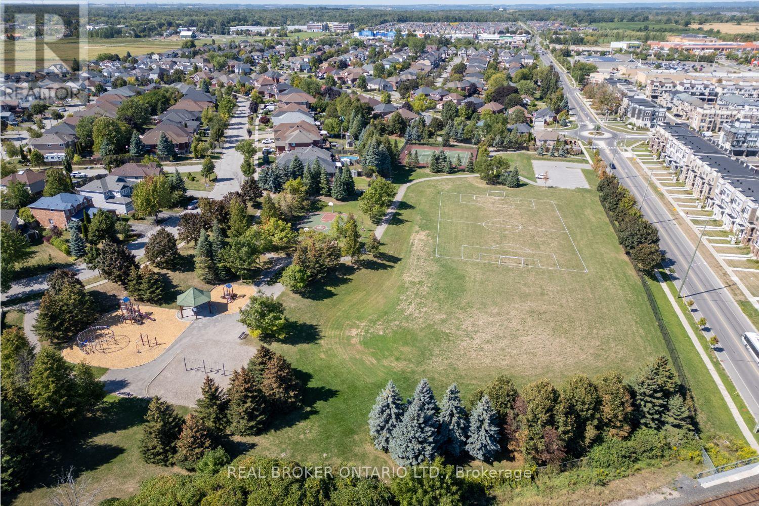 Photo 40 of 69 Padfield Drive, Clarington ON