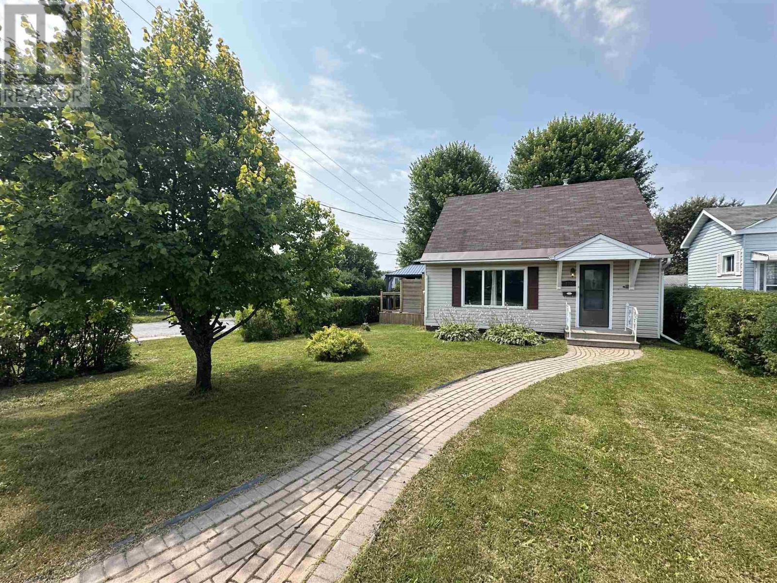 Photo 1 of 237 Spruce St, Sault Ste Marie ON