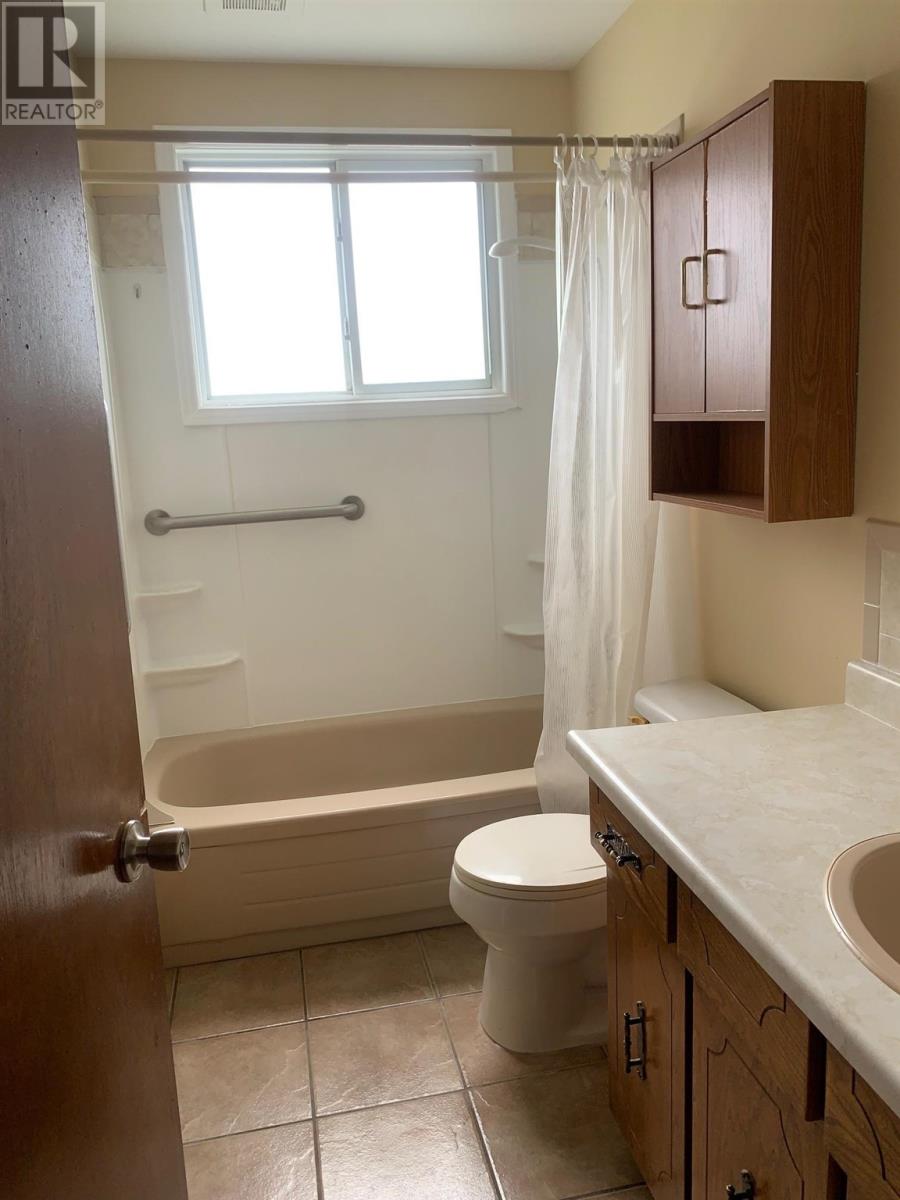 Photo 34 of 324 Korah Rd, Sault Ste Marie ON