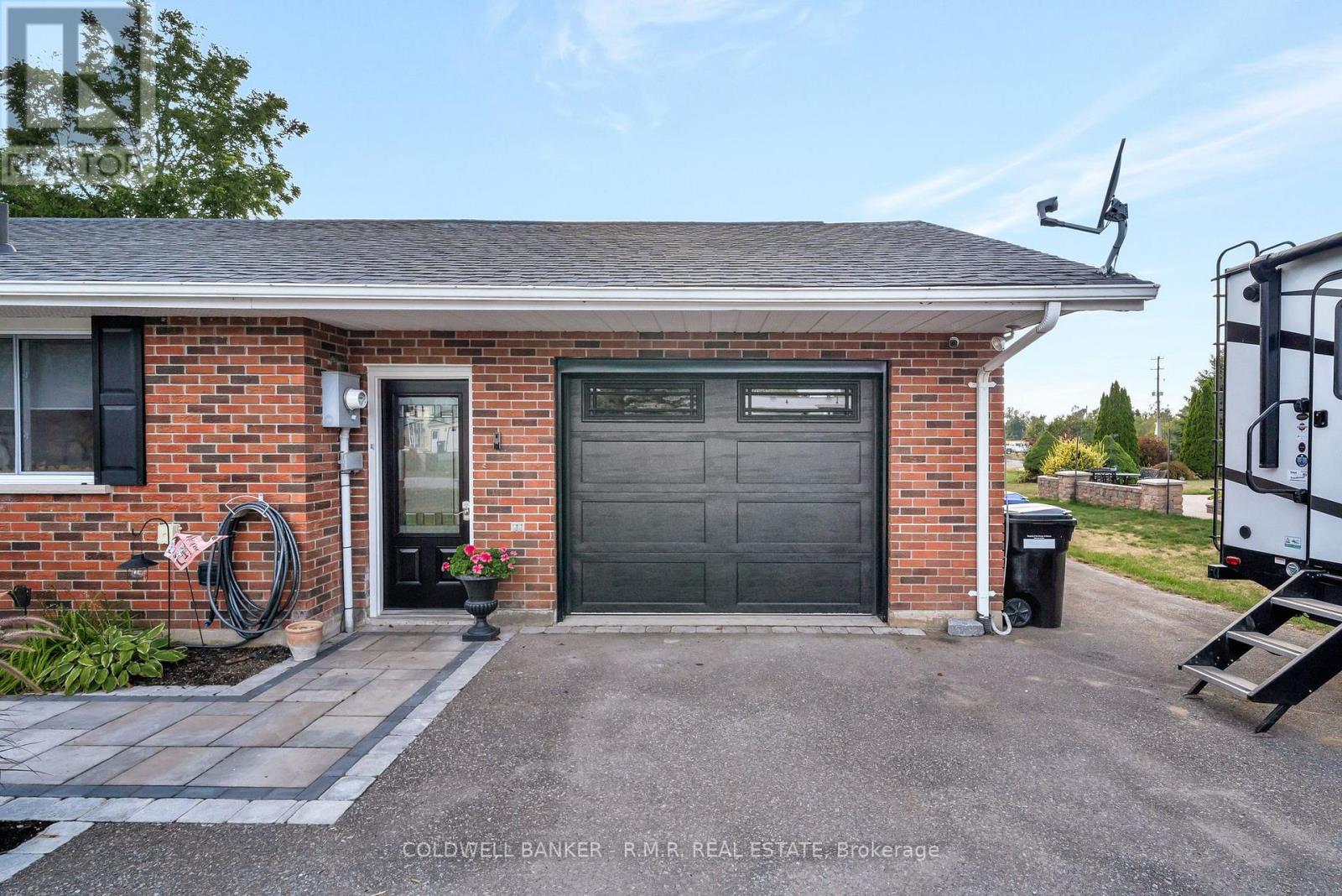 Photo 4 of 2850 Perry Avenue, Ramara ON