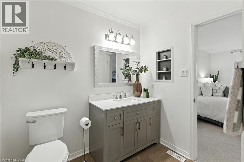 Photo 18 of 415 River Oaks Boulevard W Unit 23, Oakville ON