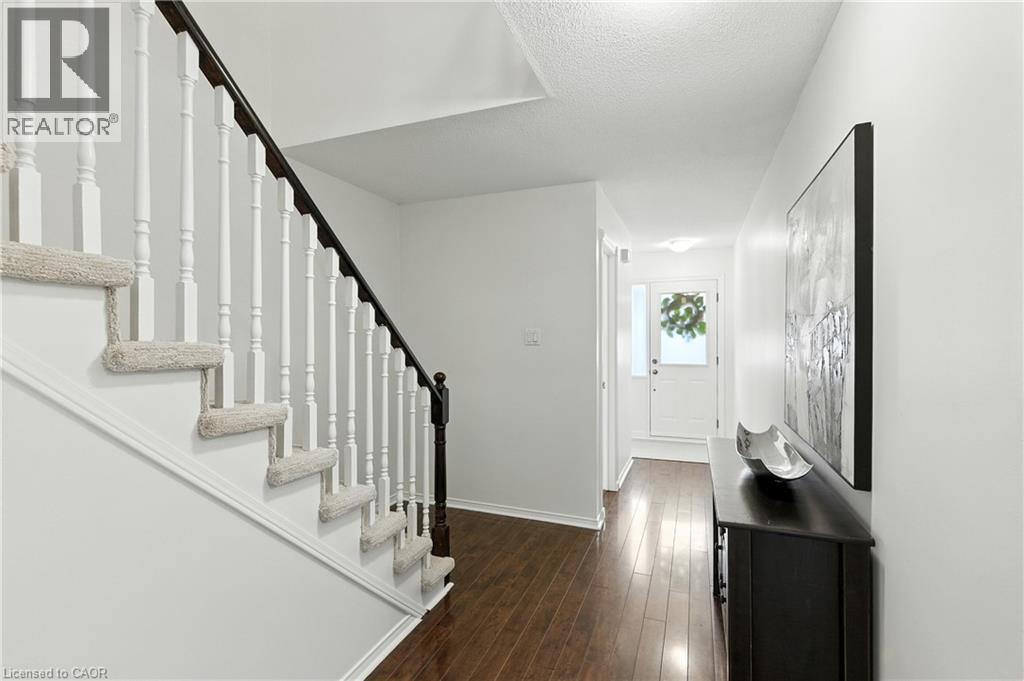 Photo 2 of 415 River Oaks Boulevard W Unit 23, Oakville ON