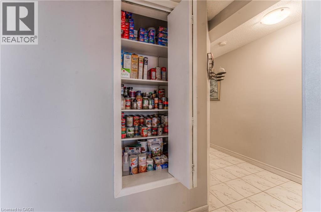 Photo 10 of 20 Ellen Street E Unit 611, Kitchener ON