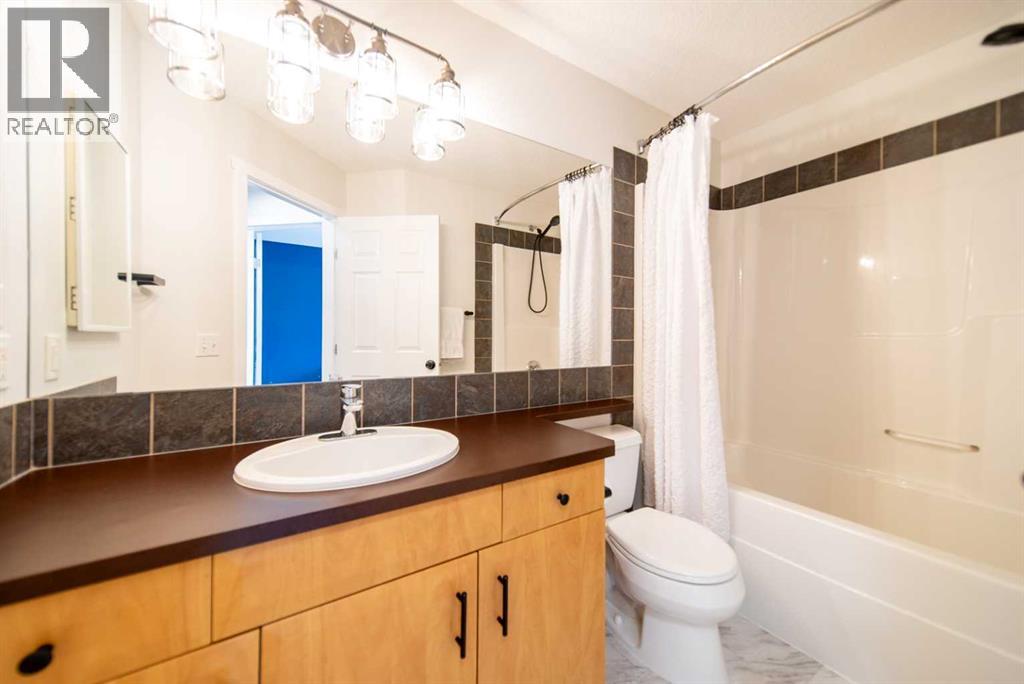 Photo 18 of 184 Copperstone Gardens Se, Calgary AB