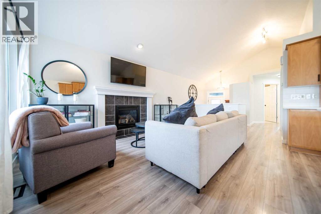 Photo 4 of 184 Copperstone Gardens Se, Calgary AB